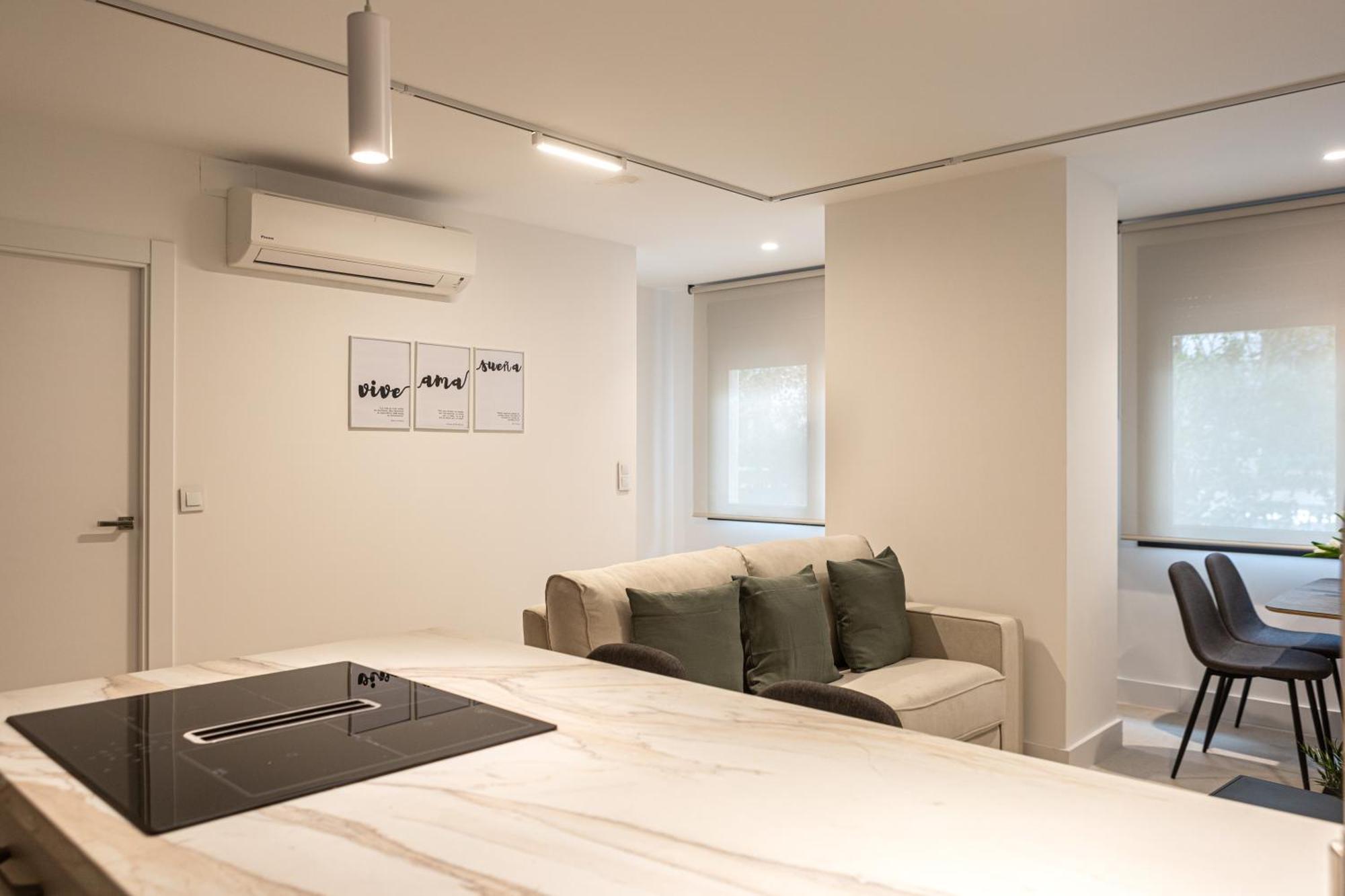 Royar Apartamentos ハエン エクステリア 写真